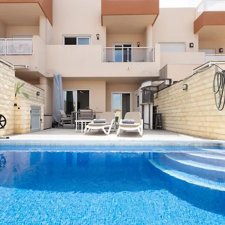 Vakantiehuis Adosado Con Piscina Privada, Terrazas - 2 Y Aire Acondicionado - Casa Peters