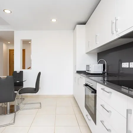 Adosado Con Piscina Privada, Terrazas - 2 Y Aire Acondicionado - Casa Peters