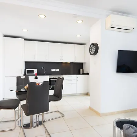 Vakantiehuis Adosado Con Piscina Privada, Terrazas - 2 Y Aire Acondicionado - Casa Peters Puerto de Santiago (Tenerife)